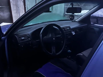 Авто Opel Vectra 1993 № 8478362