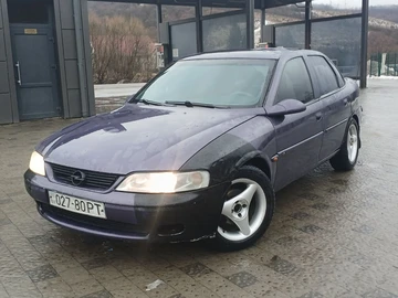 Авто Opel Vectra 1998 № 8478509