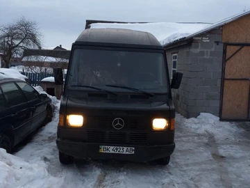 Авто Mercedes Mb 1993 № 8478585