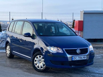 Авто Volkswagen Touran 2010 № 8478595