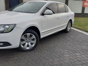 Авто Skoda Superb 2013 № 8478748