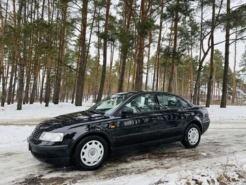 Авто Volkswagen Passat Sedan 1999 № 8478911
