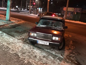 Авто ВАЗ 2107 2002 № 8479188
