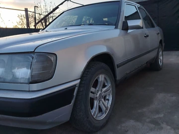 Авто Mercedes W124 1987 № 8479200