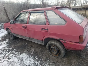 Авто ВАЗ 2109 1996 № 8479318