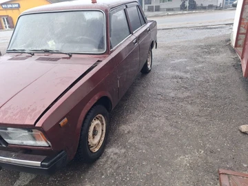 Авто ВАЗ 2107 1991 № 8479389