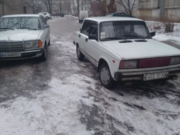 Авто ВАЗ 2105 1995 № 8479444