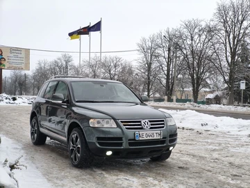 Авто Volkswagen Touareg 2003 № 8479522