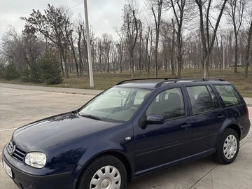 Авто Volkswagen Golf 2001 № 8479954