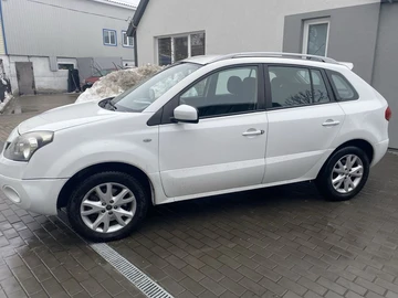 Авто Renault Koleos 2010 № 8480000