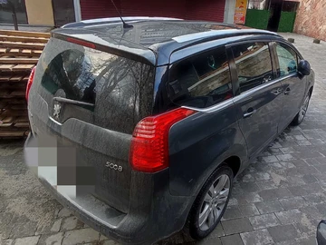 Авто Peugeot 5008 2010 № 8480007
