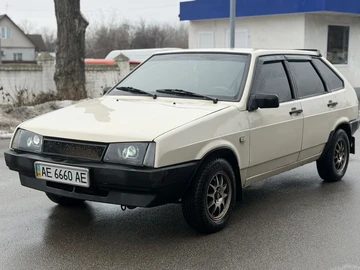 Авто ВАЗ 2109 1993 № 8480094