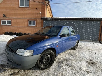 Авто Ford Escort 1995 № 8480189