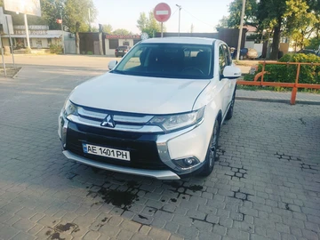 Авто Mitsubishi Outlander 2017 № 8480372