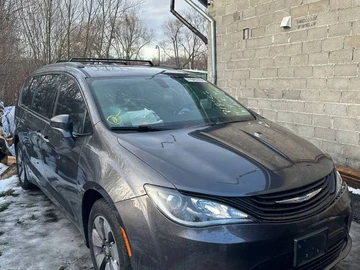 Авто Chrysler Pacifica 2018 № 8480688