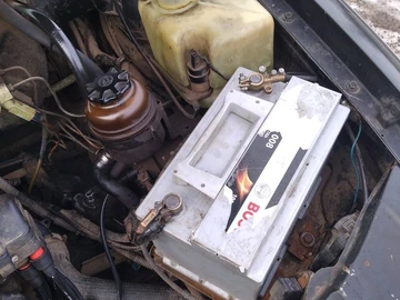 Авто Opel Vectra 1988 № 8480702