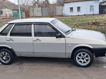 Авто ВАЗ 21099 1999 № 8480831