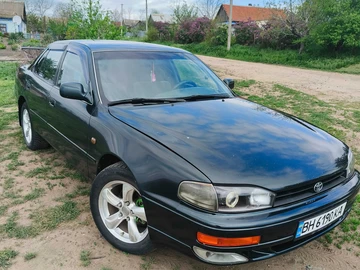 Авто Toyota Camry 1992 № 8480838