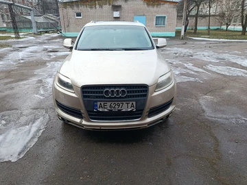 Авто Audi Q7 2006 № 8480941
