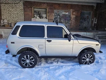 Авто ВАЗ 2121 1996 № 8480965