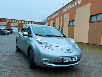 Авто Nissan Leaf 2014 № 8481052