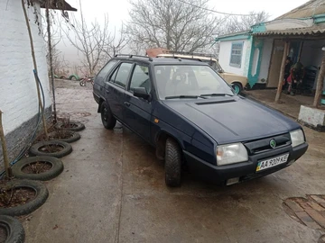 Авто Skoda Forman 1994 № 8481394