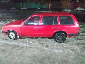 Авто Opel Kadett 1981 № 8481463
