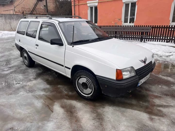 Авто Opel Kadett 1988 № 8481700