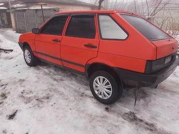 Авто ВАЗ 2109 1991 № 8482204