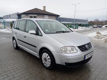 Авто Volkswagen Touran 2005 № 8482423