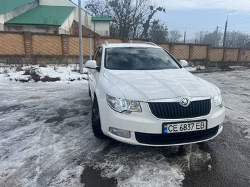 Авто Skoda Superb 2011 № 8482435