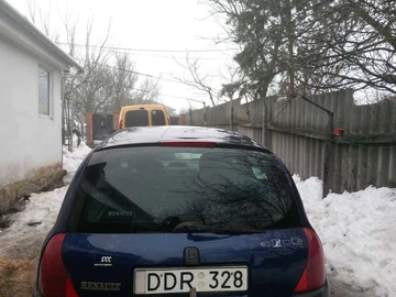 Авто Renault Clio 2000 № 8482454