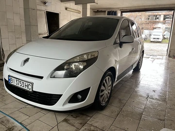 Авто Renault Zoe 2010 № 8482960