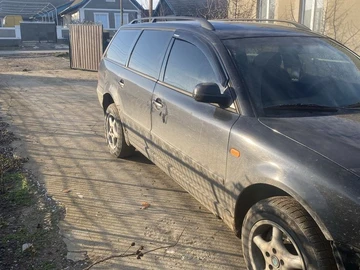 Авто Volkswagen Passat Sedan 1997 № 8483297