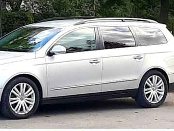 Авто Volkswagen Passat Variant 2010 № 8483411