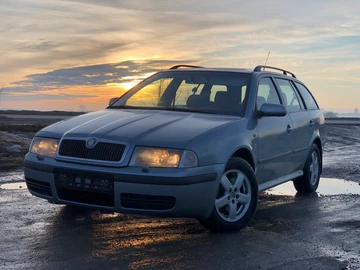 Авто Skoda Octavia 2002 № 8483458