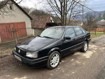 Авто Volkswagen Passat Sedan 1989 № 8483945