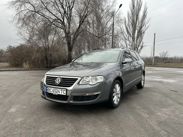 Авто Volkswagen Passat Variant 2005 № 8483994