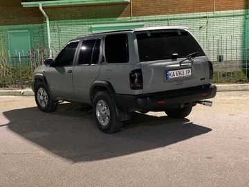 Авто Nissan Pathfinder 1999 № 8483996