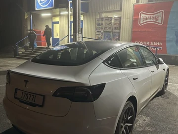 Авто Tesla Model 3 2023 № 8484006