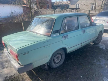 Авто ВАЗ 2107 1990 № 8484228