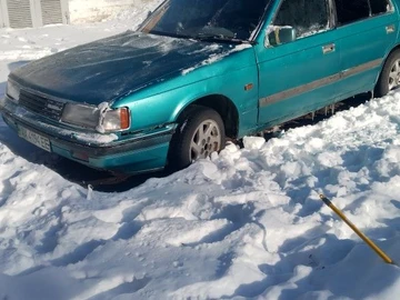 Авто Mazda 929 1990 № 8484322