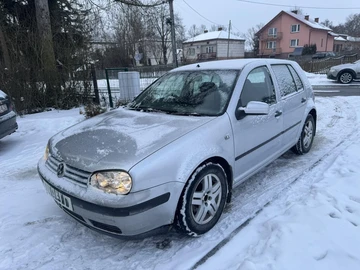 Авто Volkswagen Golf 2004 № 8484428