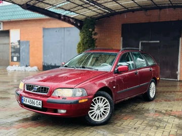 Авто Volvo V40 Kombi 2004 № 8484753