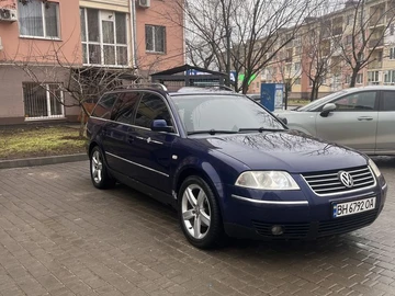 Авто Volkswagen Passat Variant 2002 № 8485026