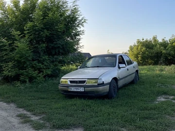 Авто Opel Vectra 1992 № 8485152