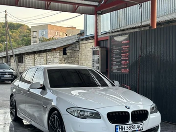 Авто BMW 5 Серия 2011 № 8485236