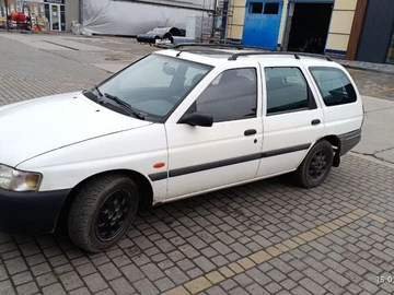 Авто Ford Escort 1997 № 8485374