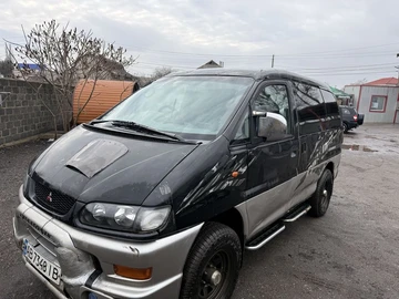 Авто Mitsubishi Delica 2003 № 8485456