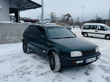 Авто Volkswagen Golf 1995 № 8485639